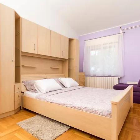 Magnon Apartment